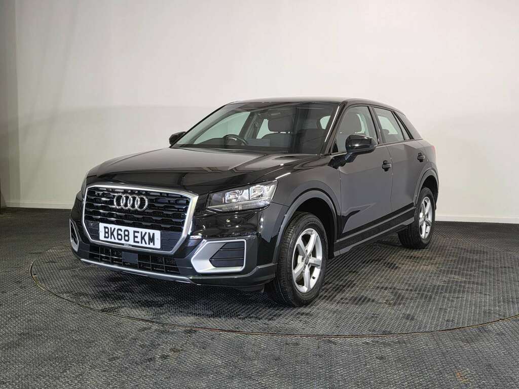 Audi Q2 1.4 Tfsi Cod Se Suv Euro 6 Ss BK68EKM Black #3