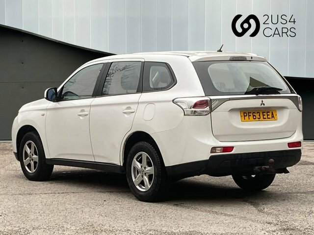 Mitsubishi Outlander 2.2 Di-d Gx2 Suv 4Wd Euro 5 Ss White #4