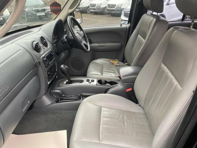 Jeep Cherokee 2.8 Limited Crd 161 Bhp Black #8