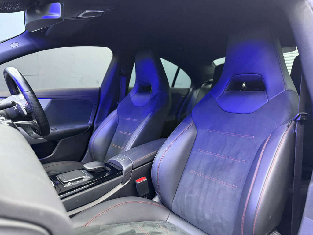 Mercedes-Benz 250 Cla Amg Line Premium E  #32