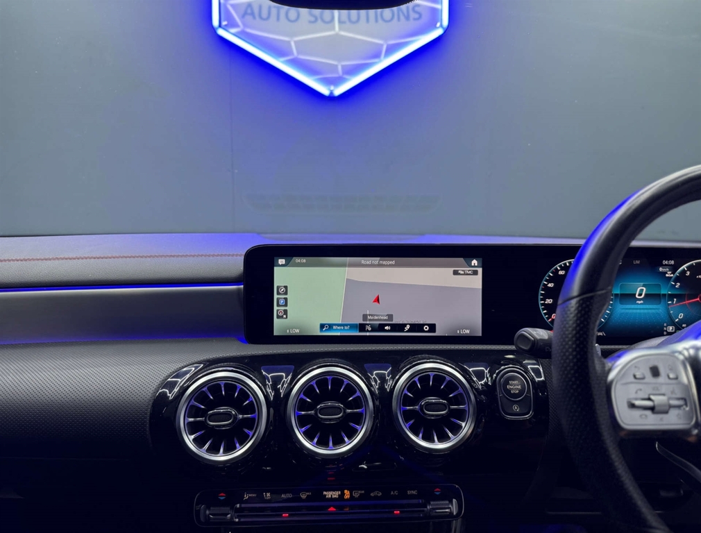 Mercedes-Benz 250 Cla Amg Line Premium E  #4