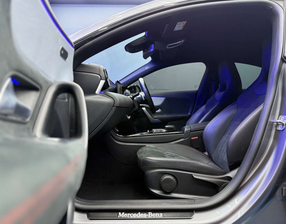 Mercedes-Benz 250 Cla Amg Line Premium E  #8