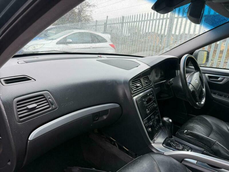 Volvo XC70 2.4 D5 Se Lux Estate Fsh Whooping 20 Sta Black #28