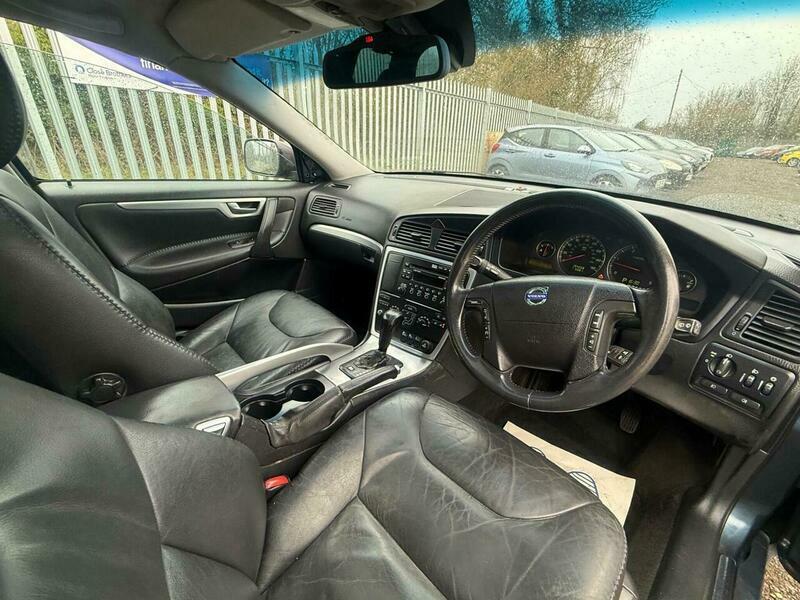 Volvo XC70 2.4 D5 Se Lux Estate Fsh Whooping 20 Sta Black #9