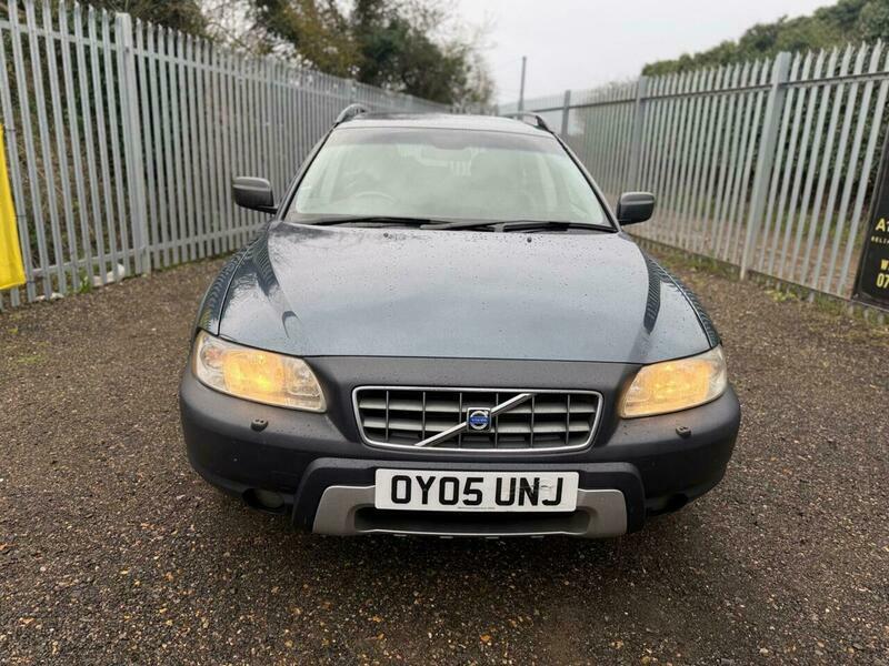 Volvo XC70 2.4 D5 Se Lux Estate Fsh Whooping 20 Sta Black #2