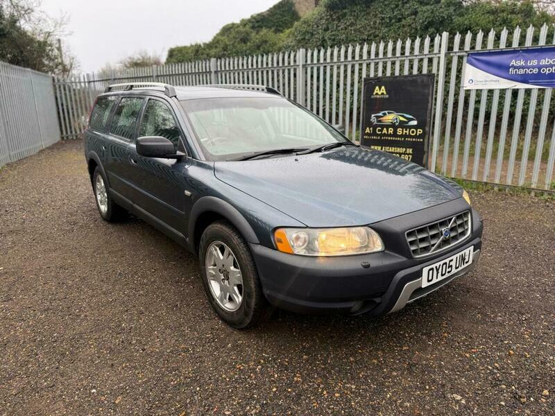 Volvo XC70 2.4 D5 Se Lux Estate Fsh Whooping 20 Sta Black #1