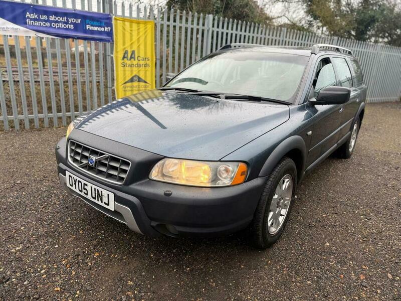 Volvo XC70 2.4 D5 Se Lux Estate Fsh Whooping 20 Sta Black #3
