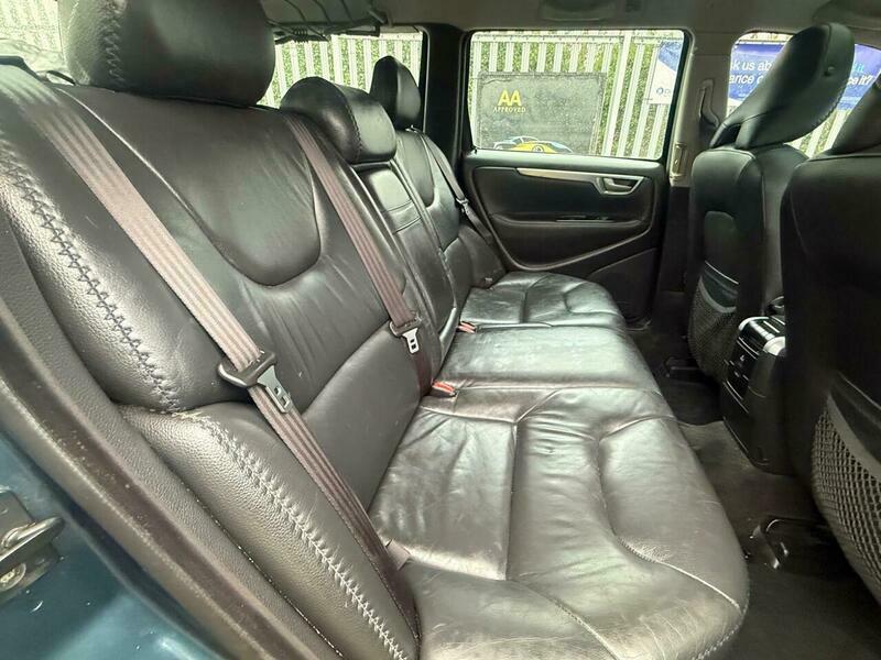 Volvo XC70 2.4 D5 Se Lux Estate Fsh Whooping 20 Sta Black #19