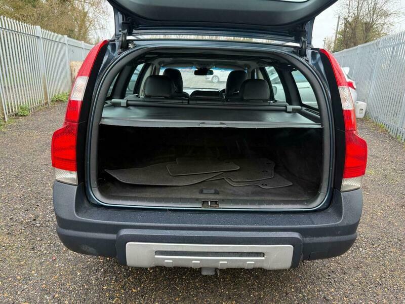 Volvo XC70 2.4 D5 Se Lux Estate Fsh Whooping 20 Sta Black #30