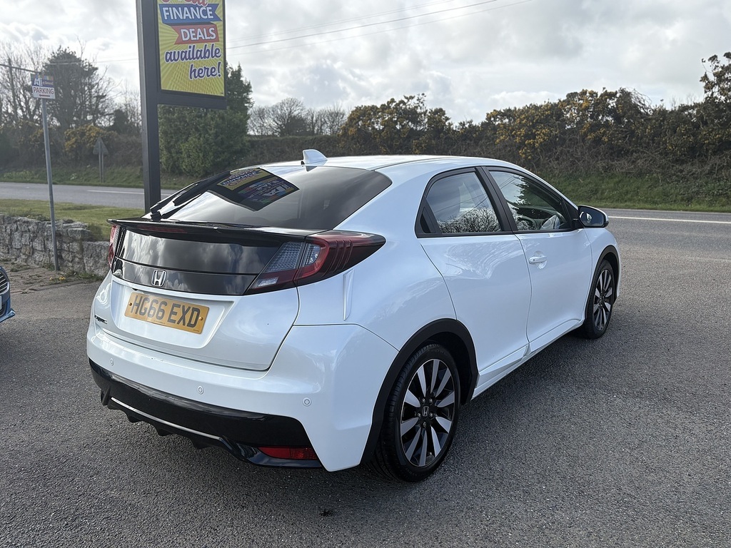 Honda Civic I-vtec Se Plus White #4