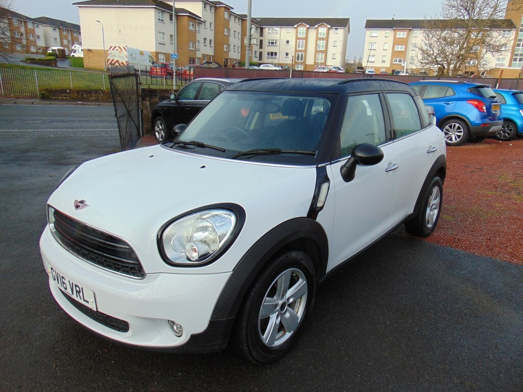 Mini Countryman Suv 1.6 Cooper D Countryman Mot December 2026 L GV16VRL White #6