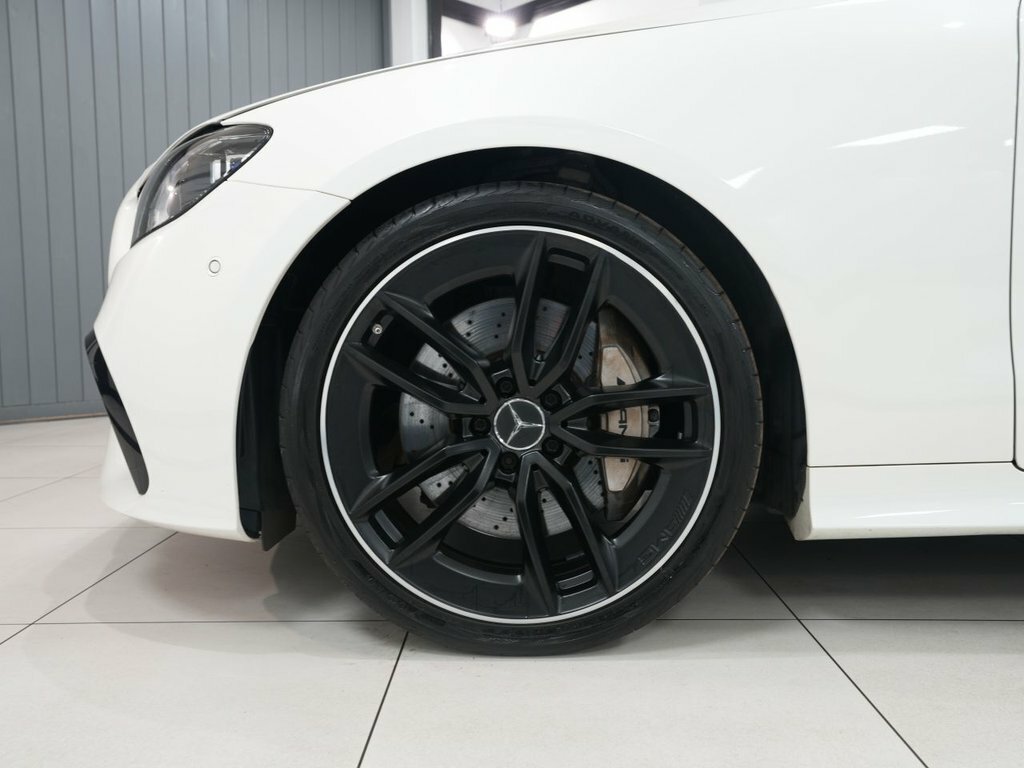 Mercedes-Benz E Class 3L Amg White #5