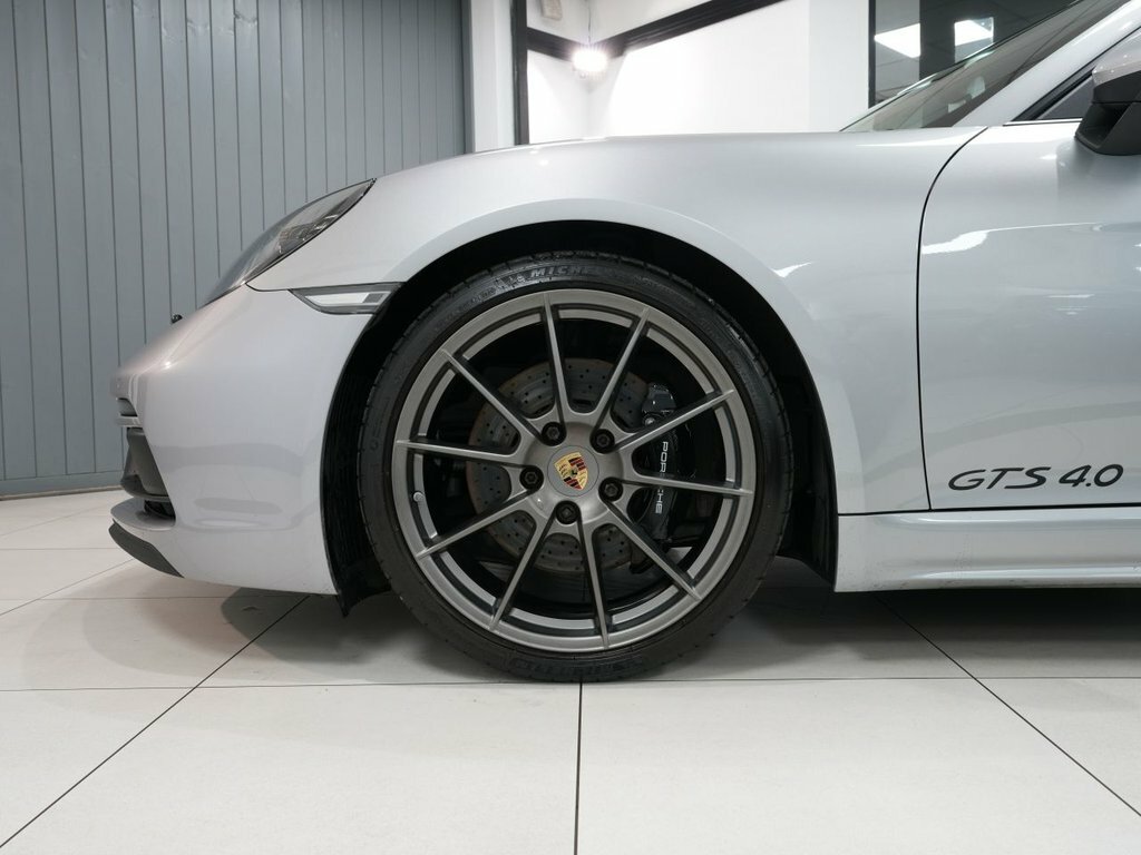 Porsche 718 Cayman 4L Gts AO22DYJ Silver #5