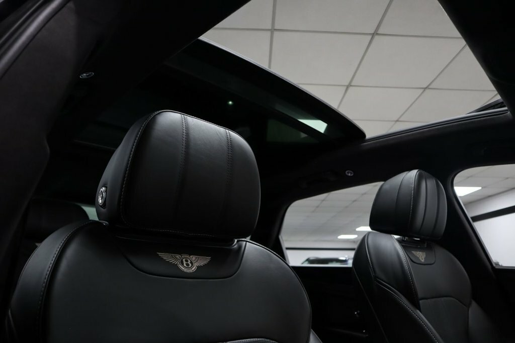 Bentley Bentayga Suv FB19XCR Black #3