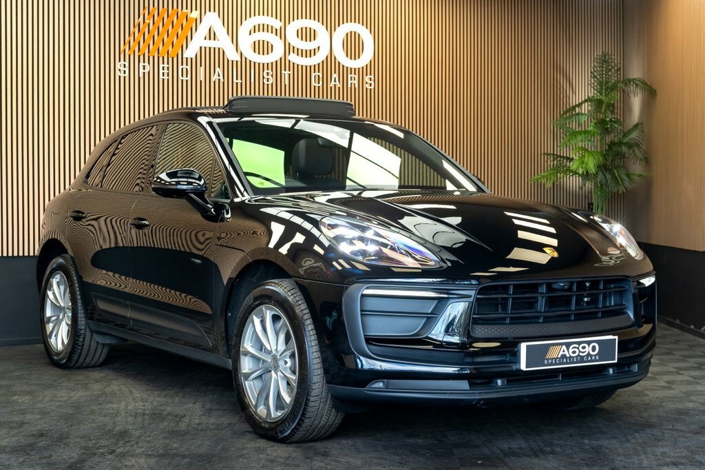 Porsche Macan 2L Null Black