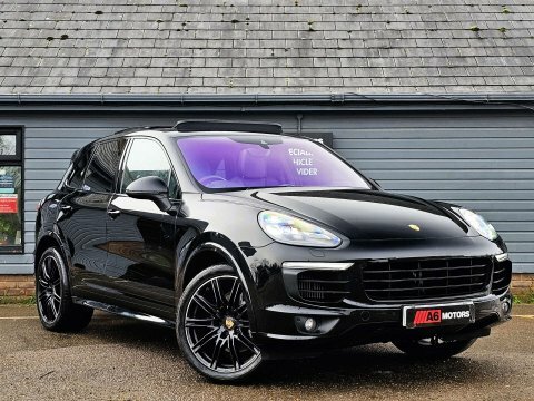 Porsche Cayenne 4.2 Td V8 Black
