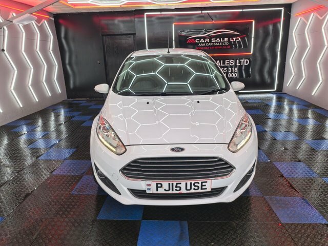 Ford Fiesta 1.0T Ecoboost Titanium Hatchback PJ15USE White #4