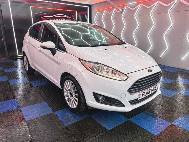 Ford Fiesta 1.0T Ecoboost Titanium Hatchback PJ15USE White #3