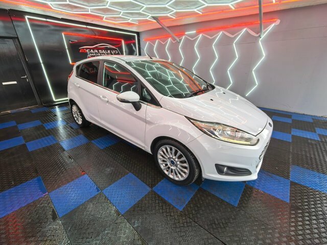 Ford Fiesta 1.0T Ecoboost Titanium Hatchback PJ15USE White #6
