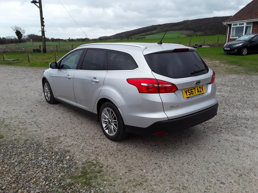 Ford Focus Estate 1.5 Tdci Zetec Edition 2017 YS67AZV Silver #5