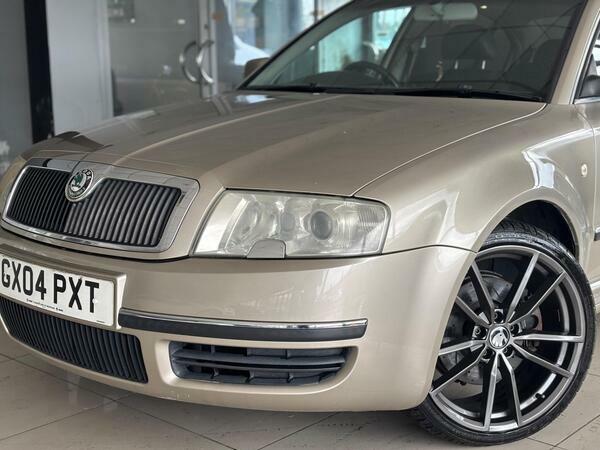 Skoda Superb 1.9 Tdi Pure Drive Elegance Beige #2