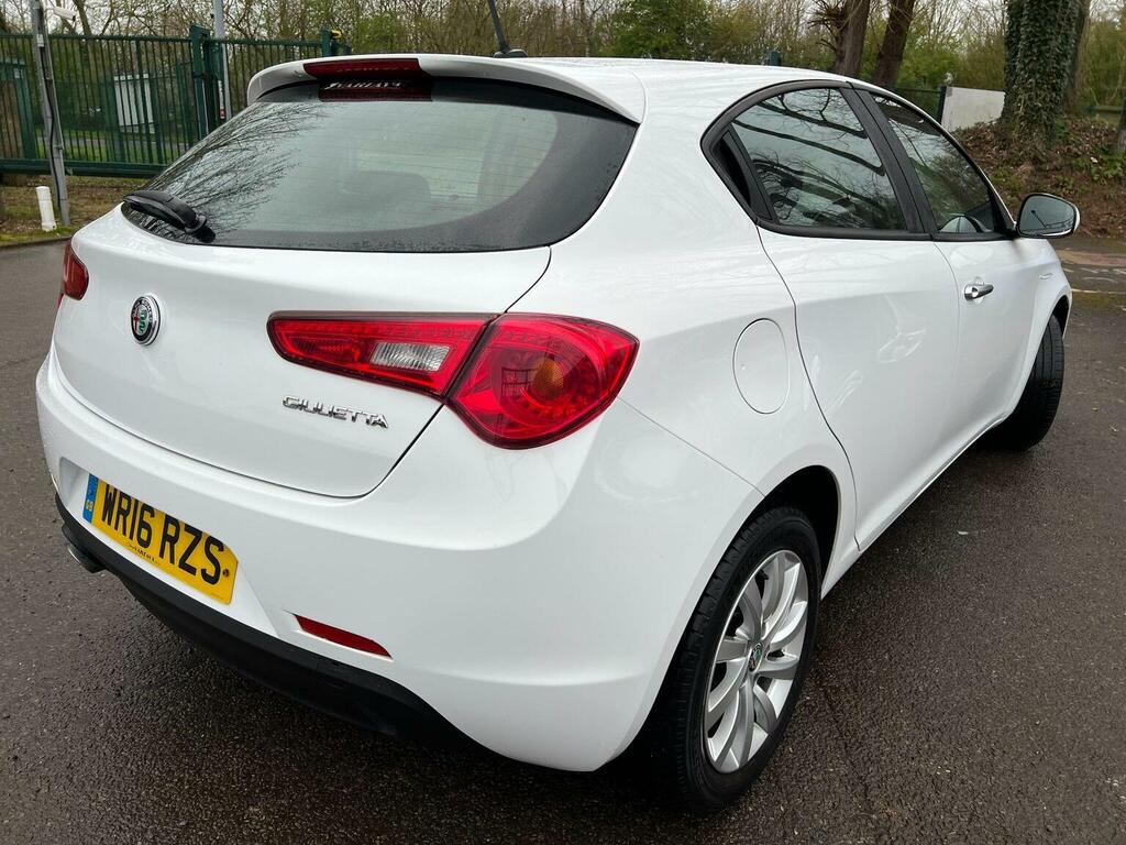 Alfa Romeo Giulietta Hatchback 1.6 Jtdm-2 Giulietta Tct Euro 6 Ss White #5