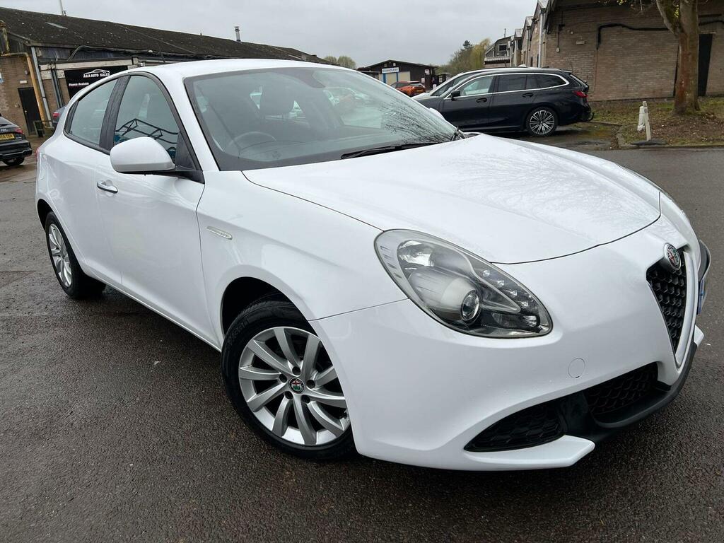 Alfa Romeo Giulietta Hatchback 1.6 Jtdm-2 Giulietta Tct Euro 6 Ss White #3