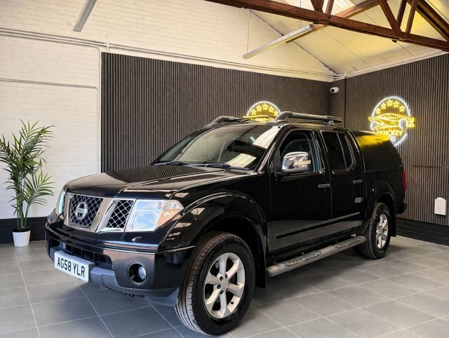 Nissan Navara 2.5 Outlaw Dci 4X4 Swb Shr D C 169 Bhp Black #3