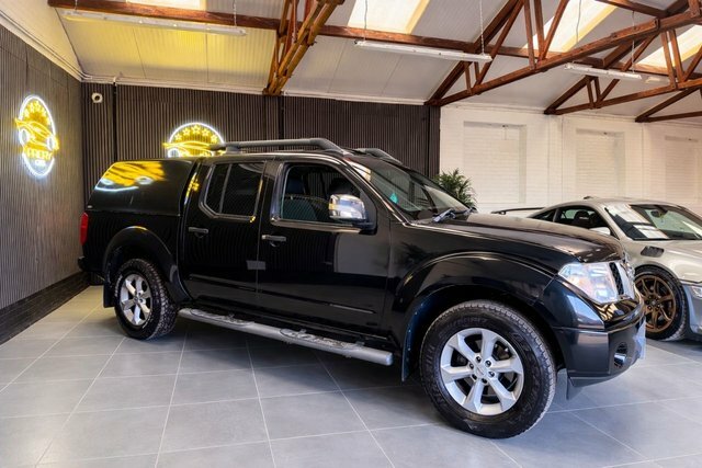 Nissan Navara 2.5 Outlaw Dci 4X4 Swb Shr D C 169 Bhp Black #2