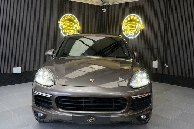 Porsche Cayenne 3.0 V6 E-hybrid S Suv Plug-in Hybrid Ti Brown #4