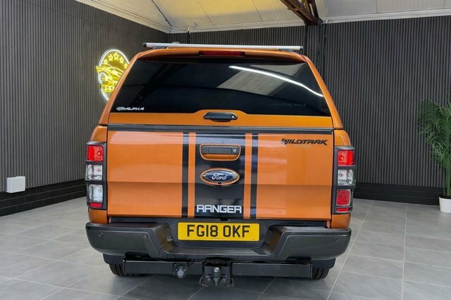 Ford Ranger 3.2 Tdci Wildtrak Pickup Double Cab Aut FG18OKF Orange #5