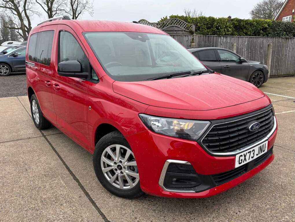 Ford Tourneo Connect 2.0 122Ps Titanium Mpv 6 Speed Manua Red