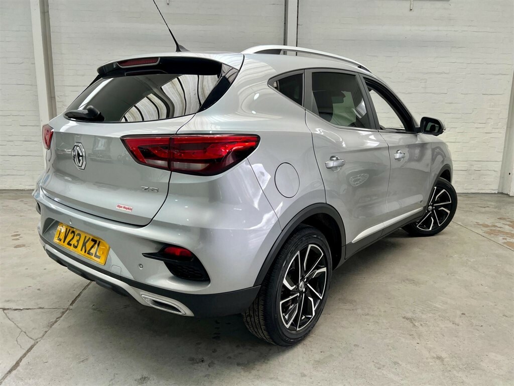 MG ZS 1.5 Vti-tech Exclusive Euro 6 Ss LV23KZL Silver #2