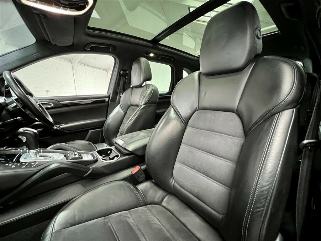 Porsche Cayenne 3.6T V6 Gts Tiptronics 4Wd Euro 6 Ss Black #2
