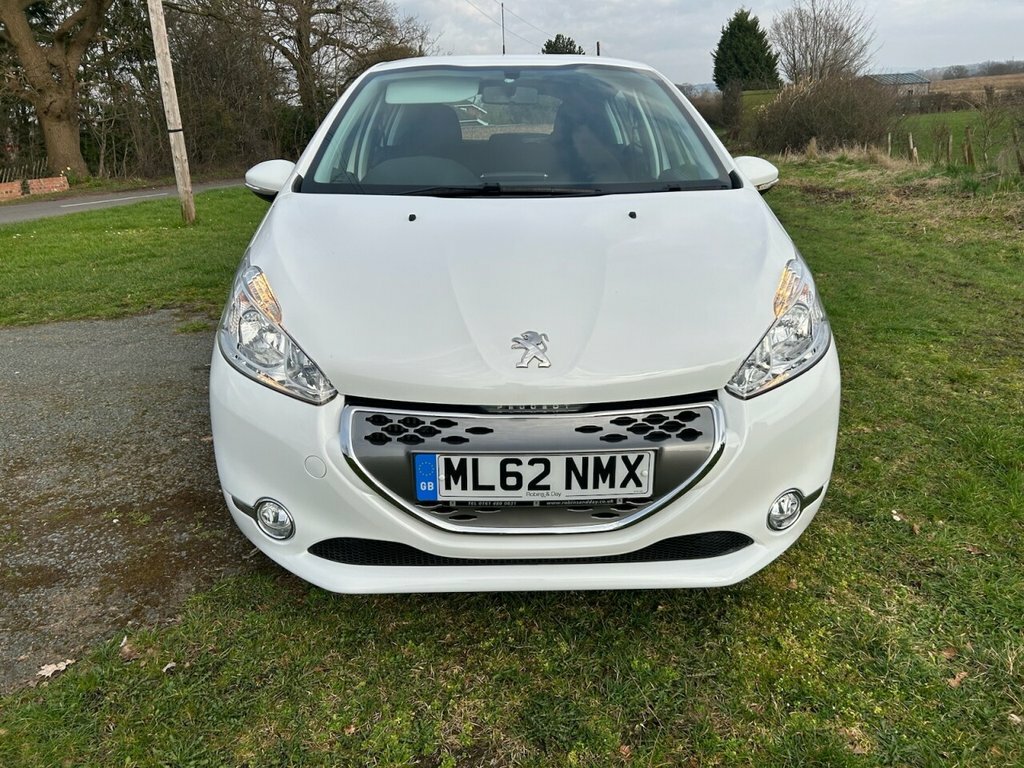 Peugeot 208 1.4L Active ML62NMX White #3
