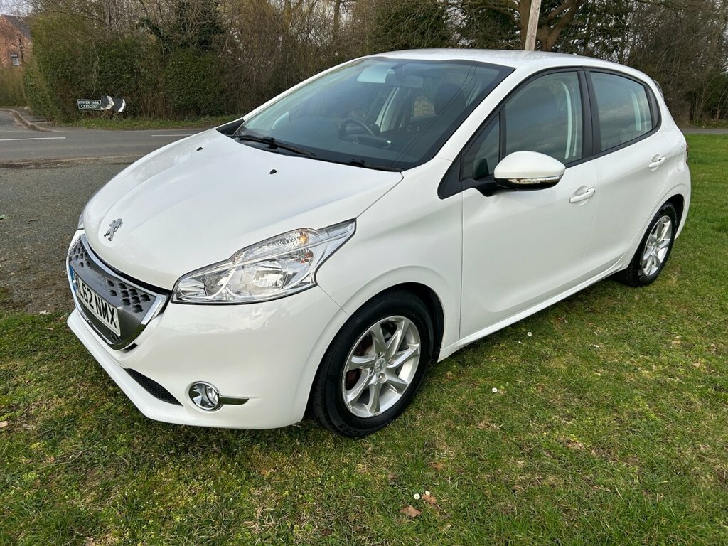 Peugeot 208 1.4L Active ML62NMX White #4