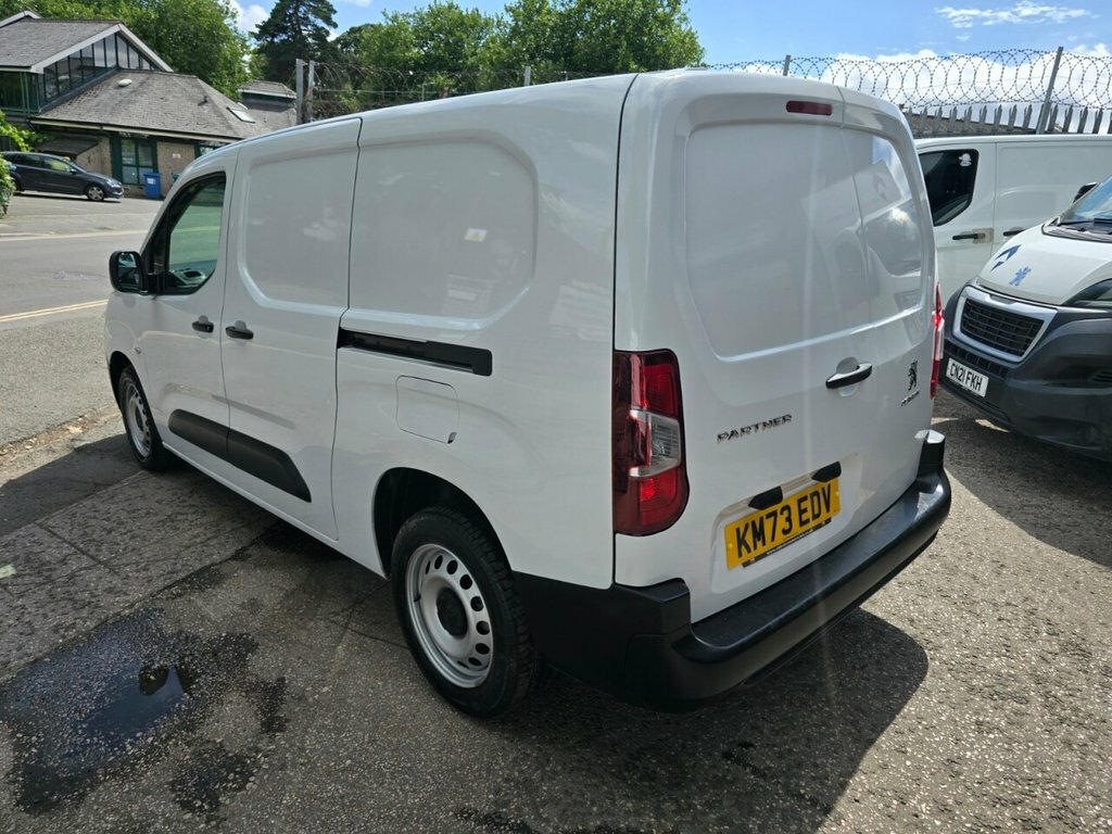 Peugeot Partner 1.5L Professional Premium 6Dr KM73EDV White #4