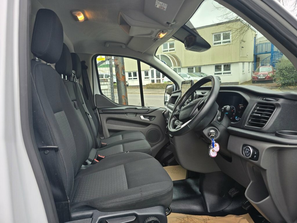 Ford Transit Custom 2L Trend LD20ABF White #2