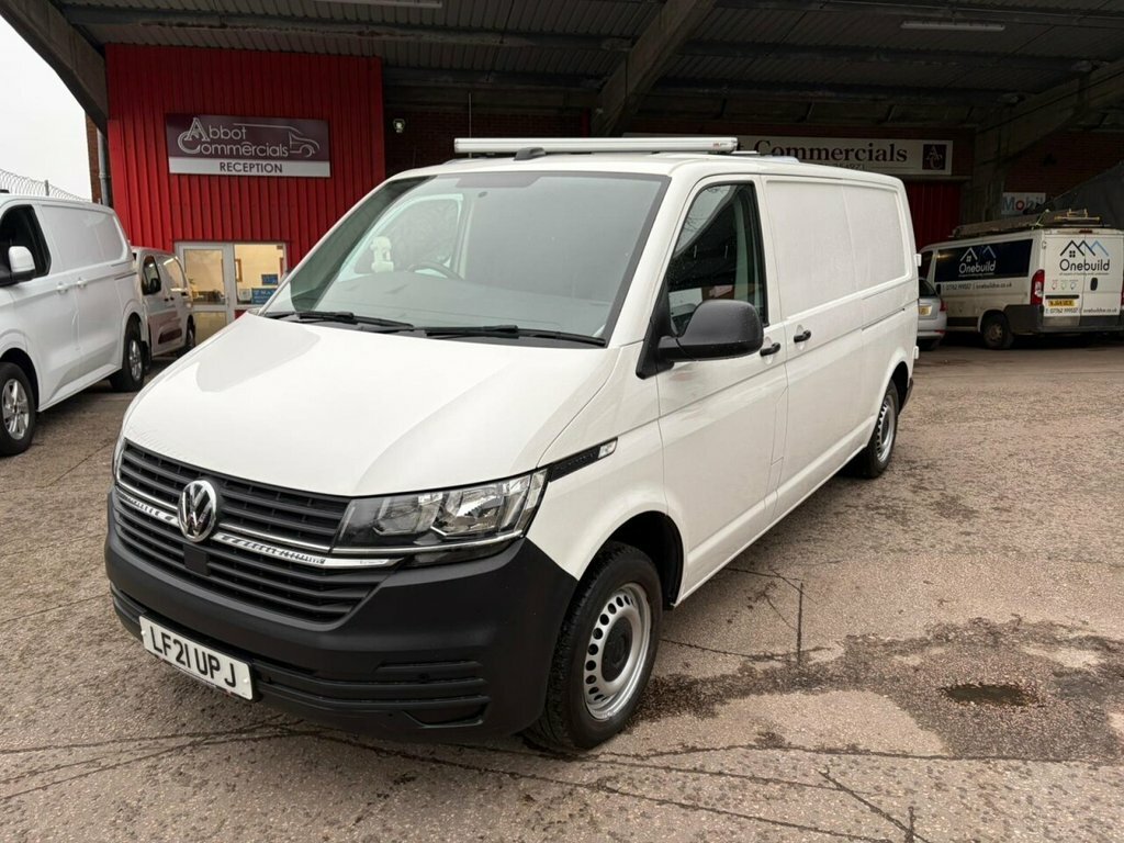 Volkswagen Transporter 2L Startline LF21UPJ White #5