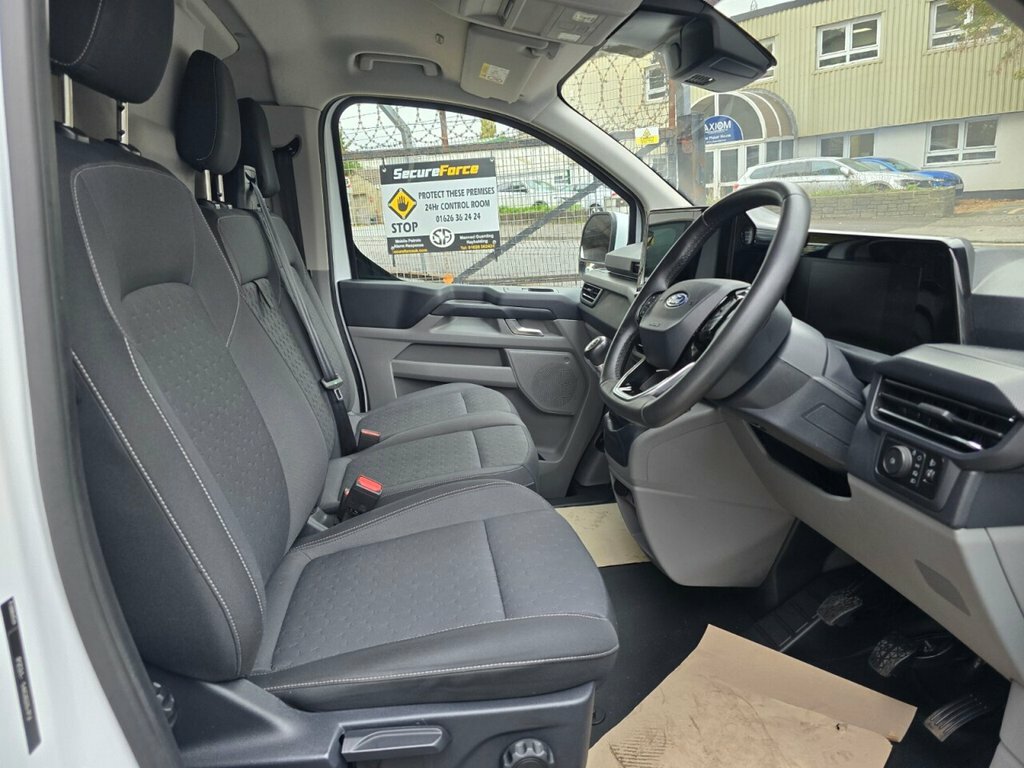 Ford Transit Custom 2L Limited BF74VGA White #2