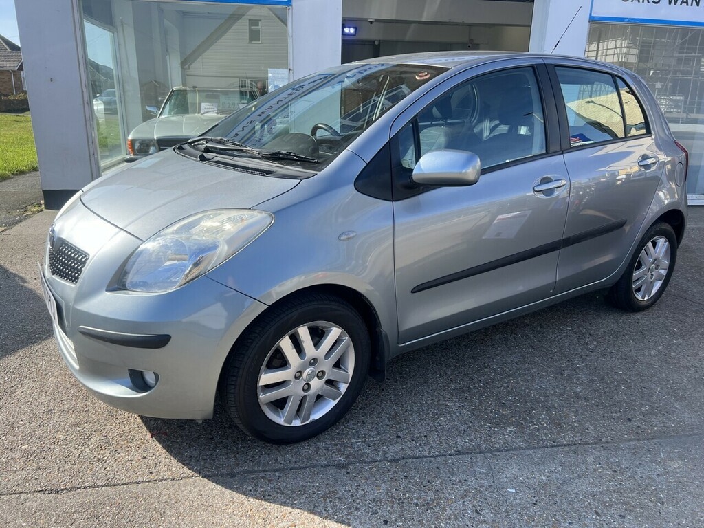 Toyota Yaris Vvt-i Tr MF57TTJ Silver #4
