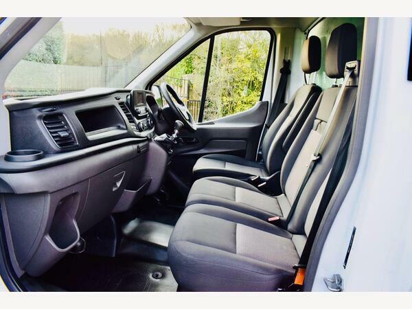 Ford Transit Custom Luton 350 Luton Ecoblue Leader Rwd L4 Euro 6 WR74FVG White #3
