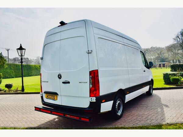 Mercedes-Benz Sprinter Temperature Controlled 317 Temperature Controlled KX22OAG White #6