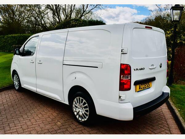 Vauxhall Vivaro Panel Van 1.5 Turbo D 2900 Pro L2 H1 Euro 6 S S DS23KZB White #6