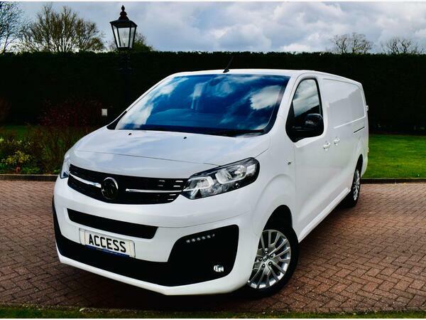 Vauxhall Vivaro Panel Van 1.5 Turbo D 2900 Pro L2 H1 Euro 6 S S White