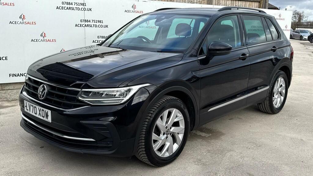 Volkswagen Tiguan Suv 1.5 Tsi Life Dsg Euro 6 Ss 202070 LV70XOW Black #4