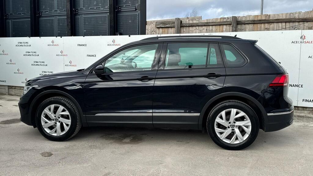 Volkswagen Tiguan Suv 1.5 Tsi Life Dsg Euro 6 Ss 202070 LV70XOW Black #5