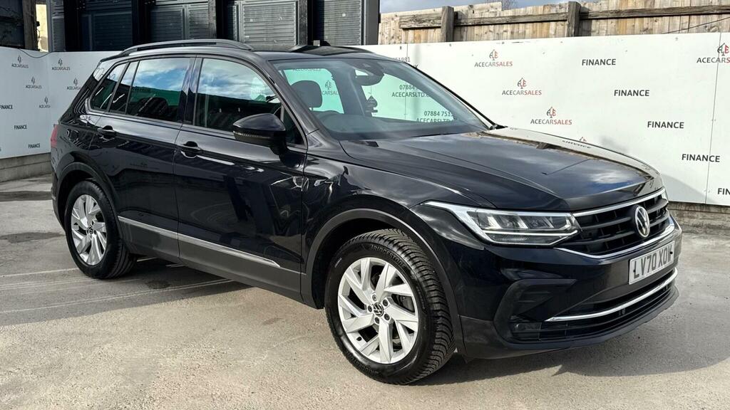 Volkswagen Tiguan Suv 1.5 Tsi Life Dsg Euro 6 Ss 202070 LV70XOW Black #2