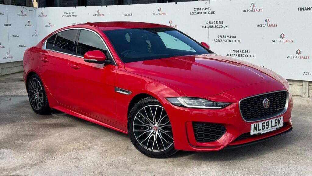 Jaguar XE Saloon 2.0 P250i R-dynamic S Euro 6 Ss Red