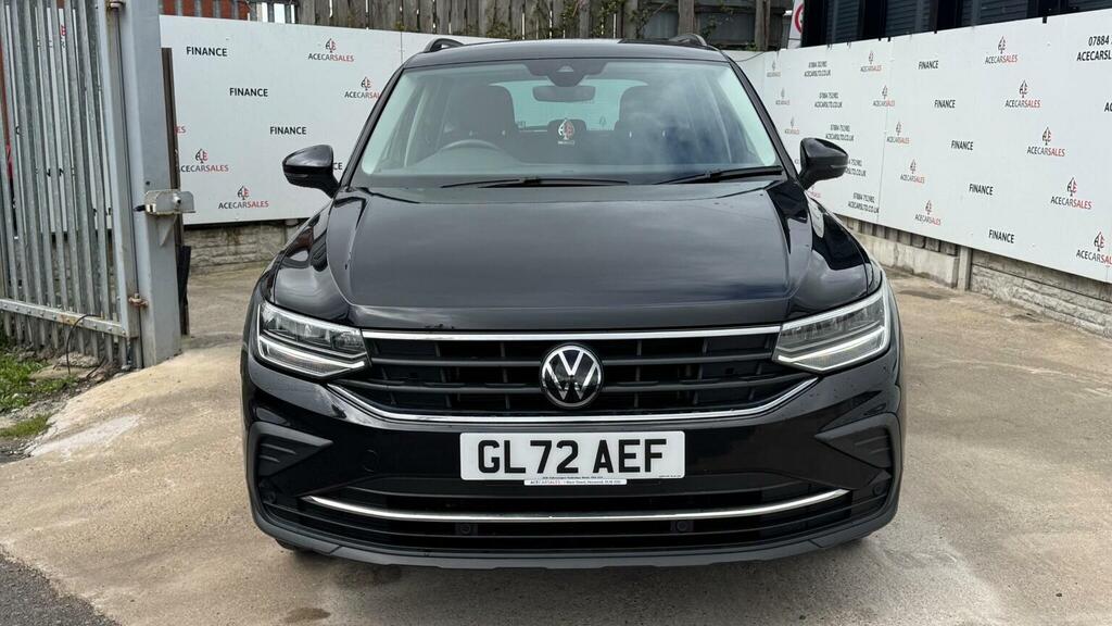 Volkswagen Tiguan Suv 1.5 Tsi Life Dsg Euro 6 Ss 202272 GL72AEF Black #3